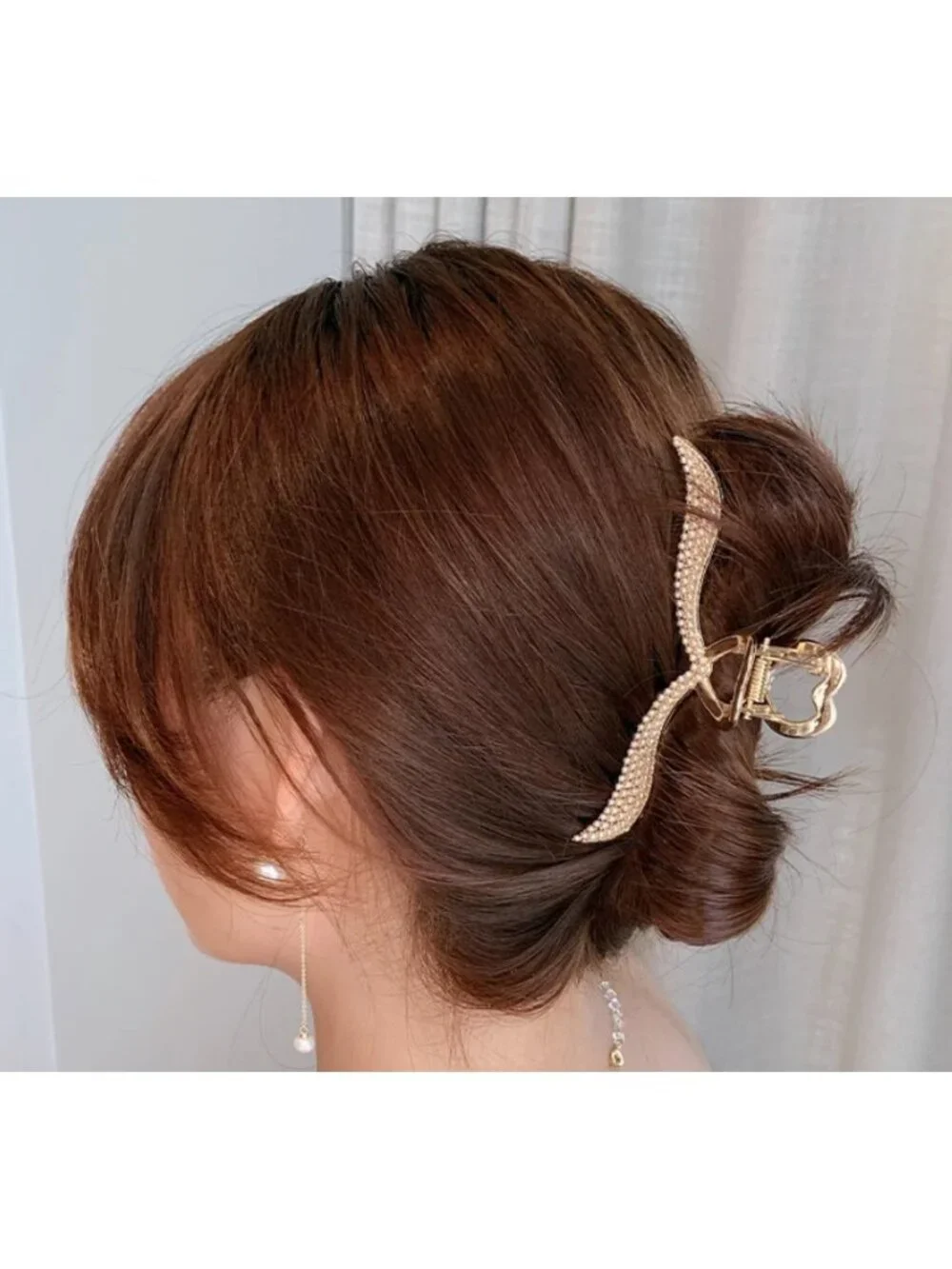 Elegant Pearl & Rhinestone Wavy Hair Claw Clip Metallic Statement Hair Accessory